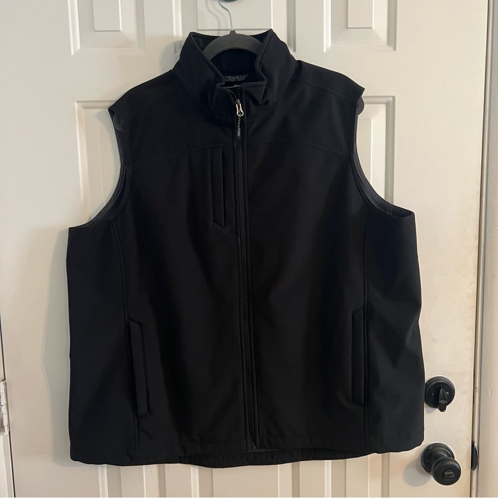 Waterproof Softshell Vest - Picture 4 of 8